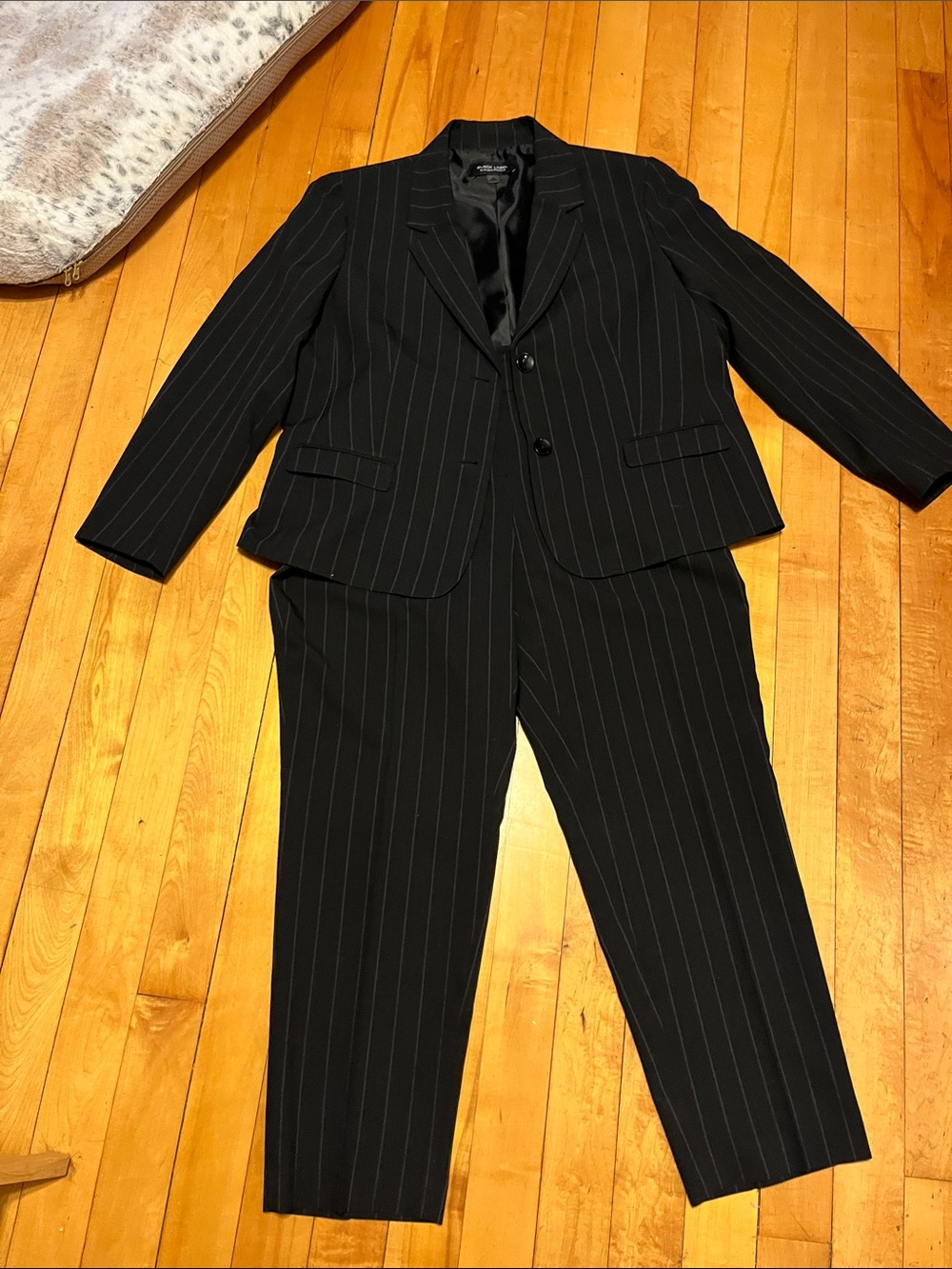 Evan Picone Black Pinstripe Two-Piece Pantsuit